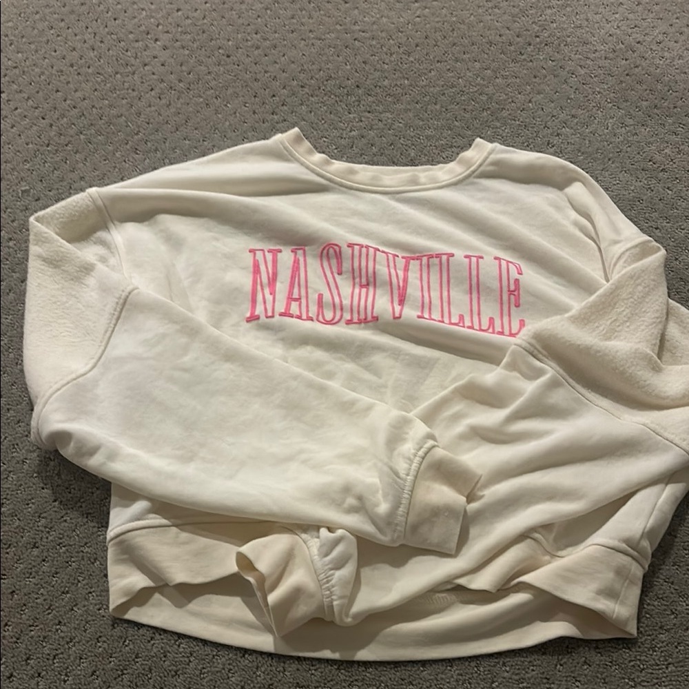 Nashville cream pink crew neck